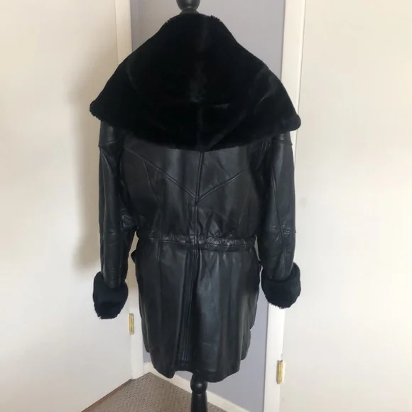 Miropa leather hooded coat - Picture 6 of 13